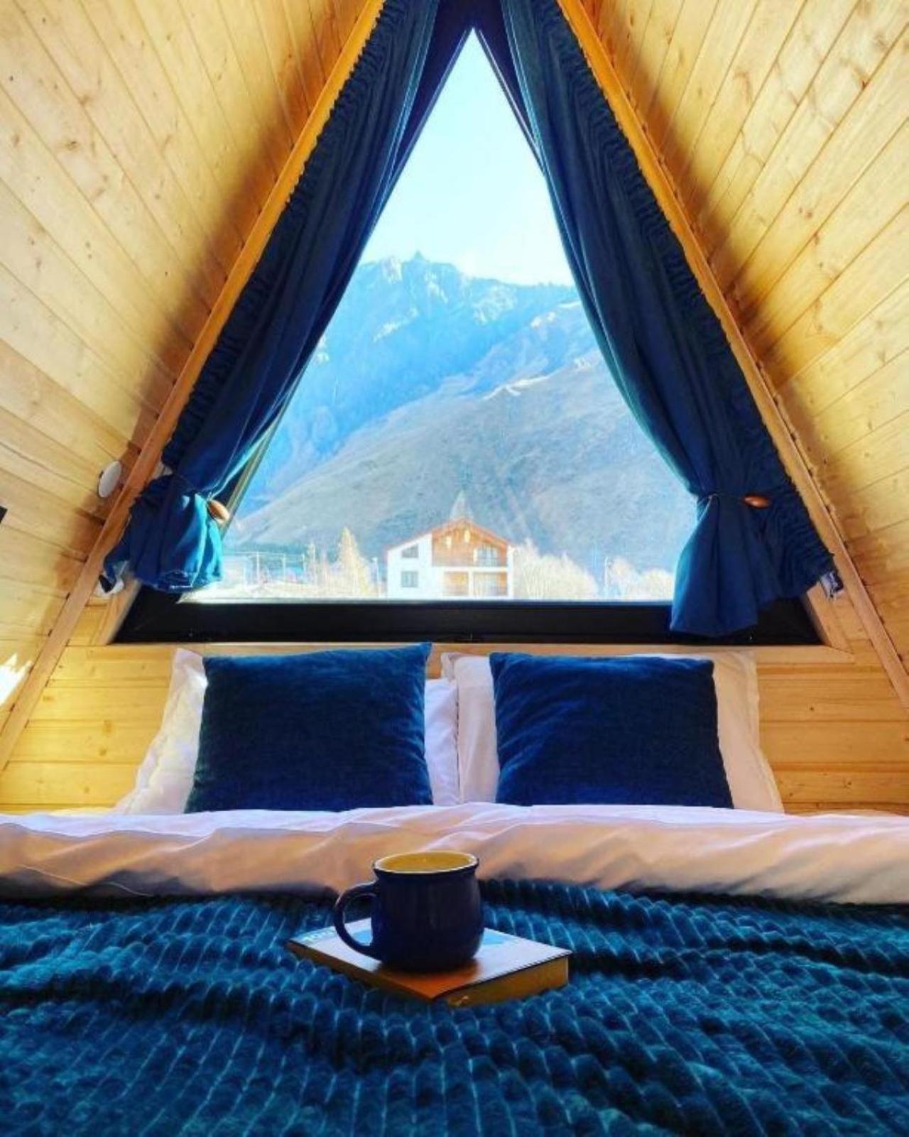 Pyramid Kazbegi Hotel Exterior foto